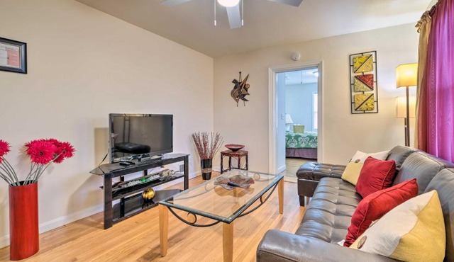 Pet-Friendly Home Less Than 6 Mi to National Mall!