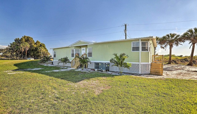 Pet-Friendly Home: 10 Mi to Lake Okeechobee!
