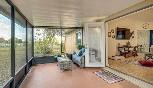 Pet-friendly Home 12 Mi to WEC & Dtwn Ocala!
