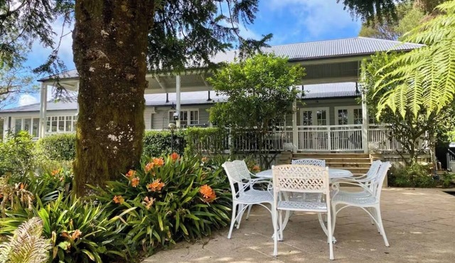 Pet-friendly home surrounded by National Park with Spa & Sauna.