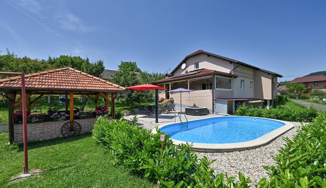 Pet friendly home in Breznicki Hum