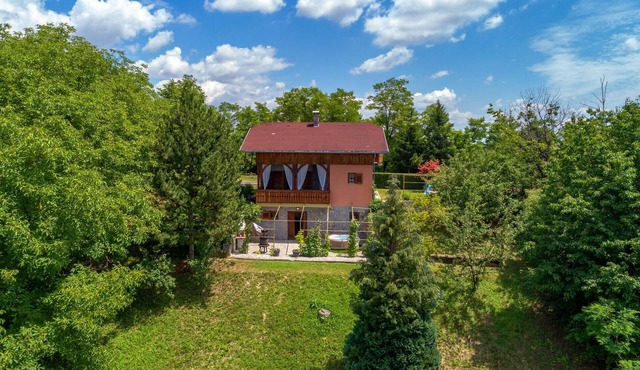 Pet friendly home in Dragovanscak with sauna