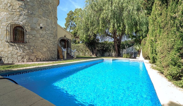 Pet friendly home in Els Poblets