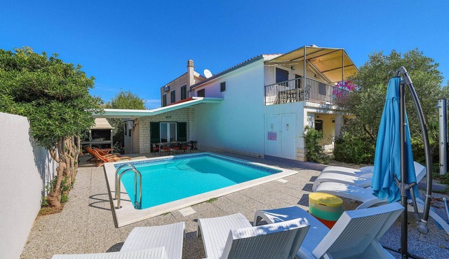 Pet friendly home in Okrug Donji