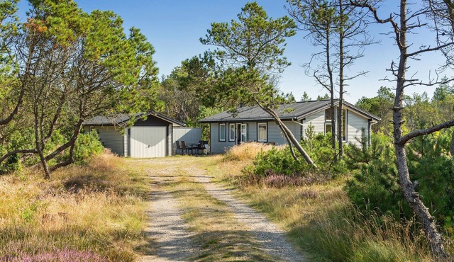 Pet friendly home in ålbæk with sauna