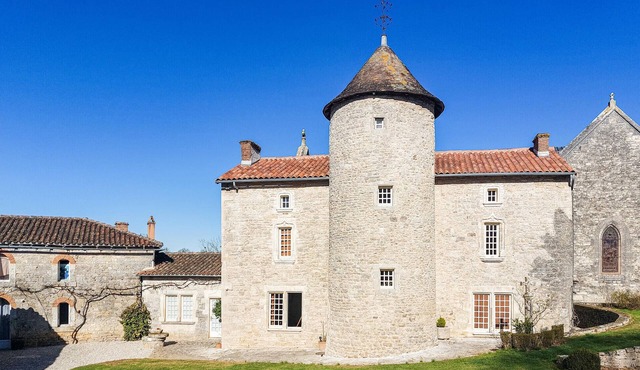 Pet friendly home in Bioussac