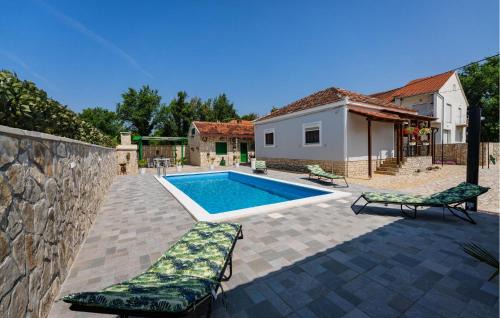 Pet Friendly Home In Benkovac