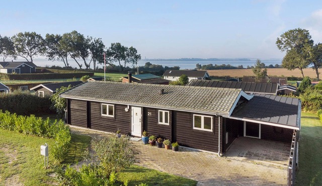 Pet friendly home in Bogø By with WiFi