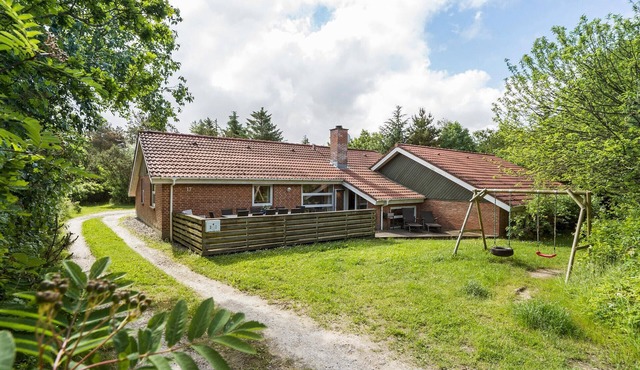Pet friendly home in Ringkøbing with sauna