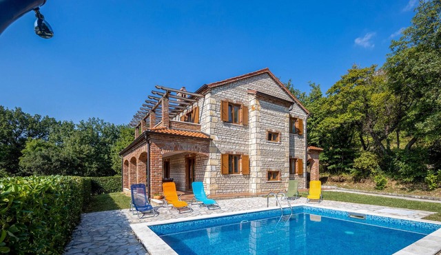 Pet friendly home in Dolinci with sauna