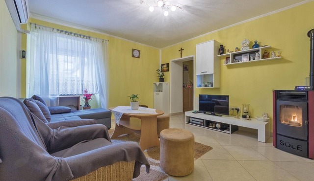 Pet friendly home in Galizana with WiFi