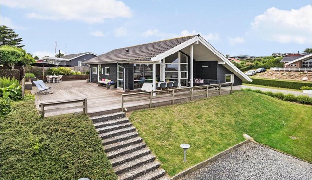 Pet Friendly Home In Hejls With Wifi