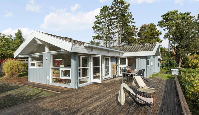 Pet friendly home in Hornbæk with WiFi