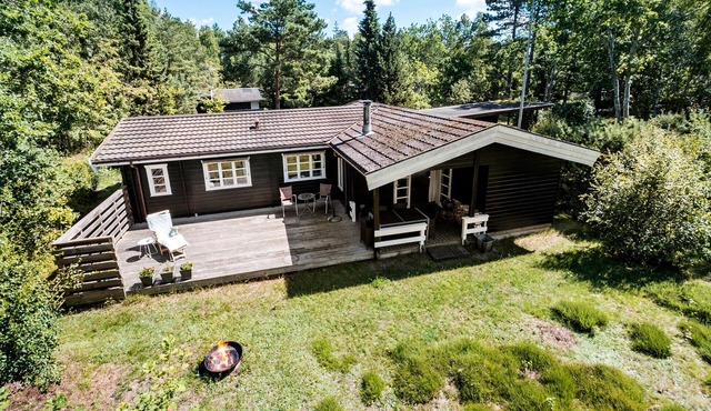 Pet friendly home in Højby with WiFi