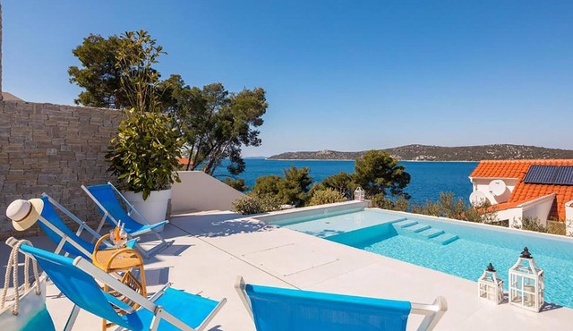 Pet friendly home in Sparadici