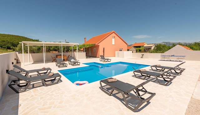 Pet friendly home in Zelengrad