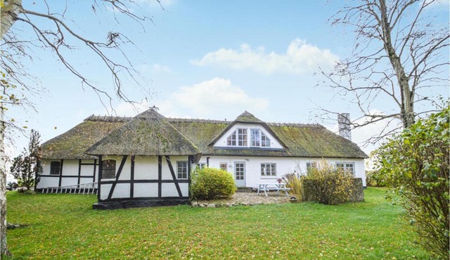 Pet Friendly Home In Kettinge With Wifi