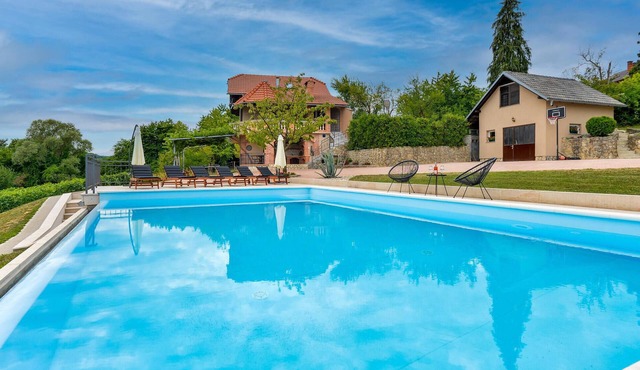 Pet friendly home in Krasic