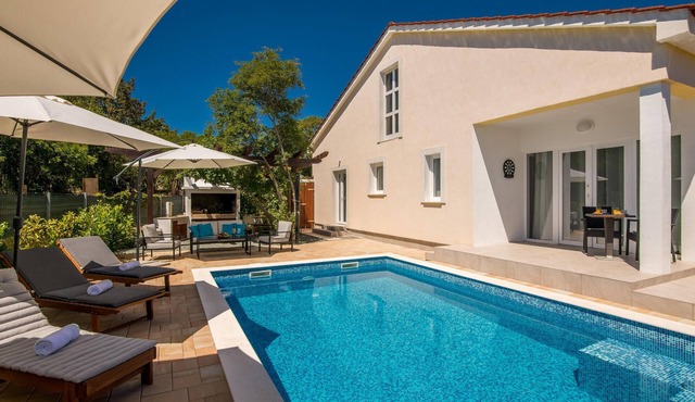 Pet friendly home in Kras