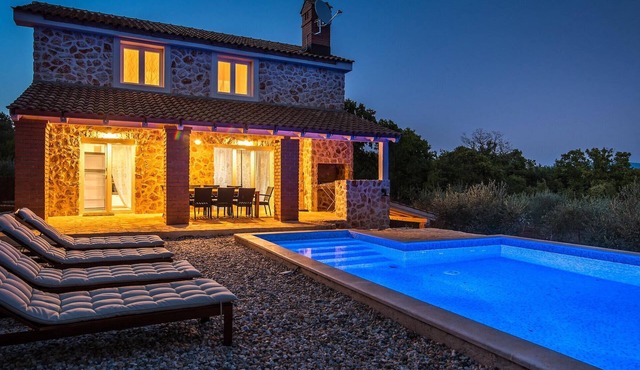 Pet friendly home in Krk