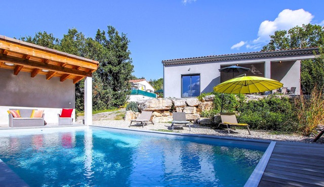 Pet friendly home in Labeaume