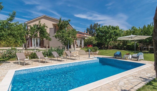 Pet friendly home in Labin