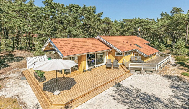 Pet friendly home in Nexø with WiFi