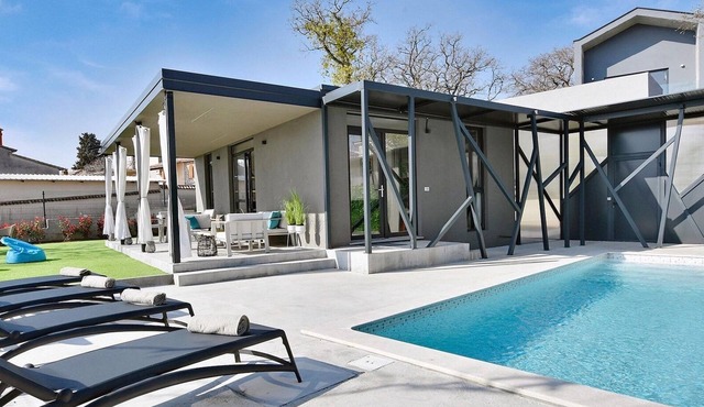 Pet friendly home in Porec