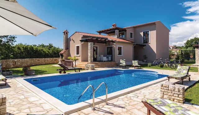 Pet friendly home in Pula