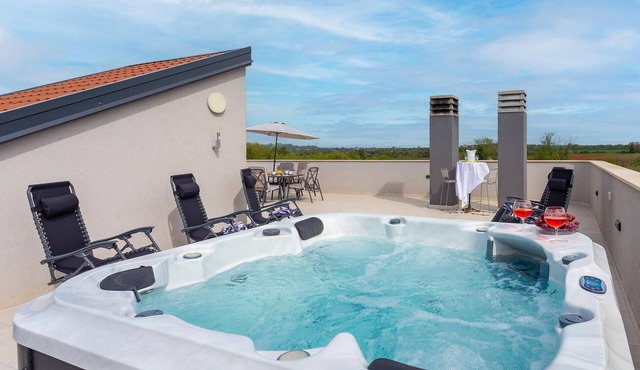 Pet friendly home in Pula with WiFi