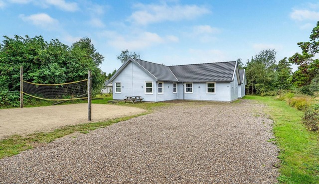 Pet friendly home in Rømø with sauna