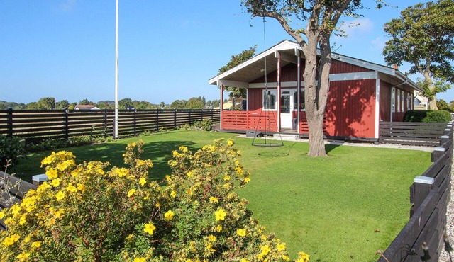 Pet friendly home in Samsø with kitchen