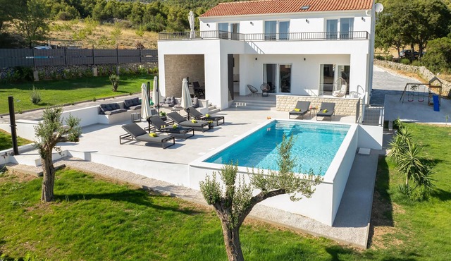 Pet friendly home in Sibenik