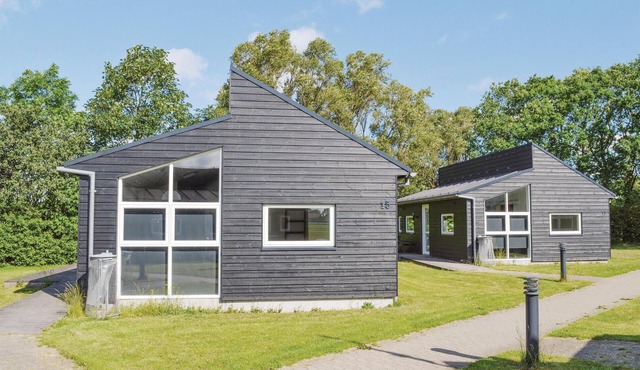 Pet friendly home in Spjald with WiFi