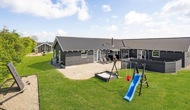 Pet friendly home in Sydals with sauna