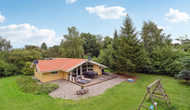 Pet friendly home in Tranekær with sauna