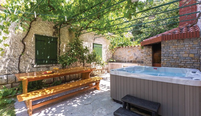Pet friendly home in Tucepi with sauna