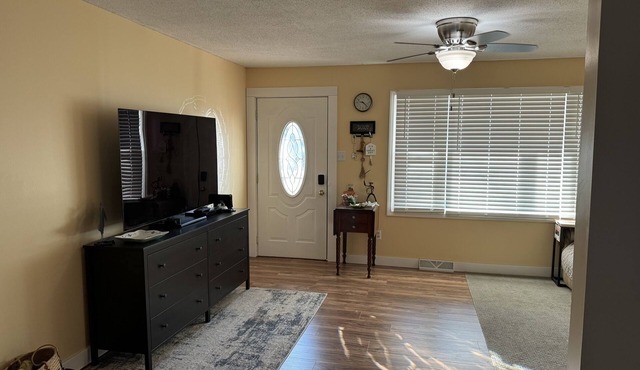 Pet-friendly home in Palestine with Fenced Yard!nWeekly and monthly discounts!