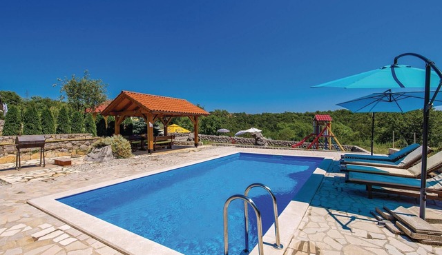 Pet friendly home in Viskovo