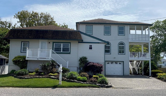 Pet-friendly Home Just One Block From The Delaware Bay