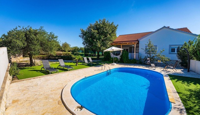 Pet-friendly home near Lake Vrana