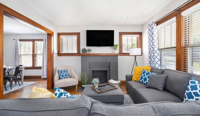 Pet Friendly Home Near State St.