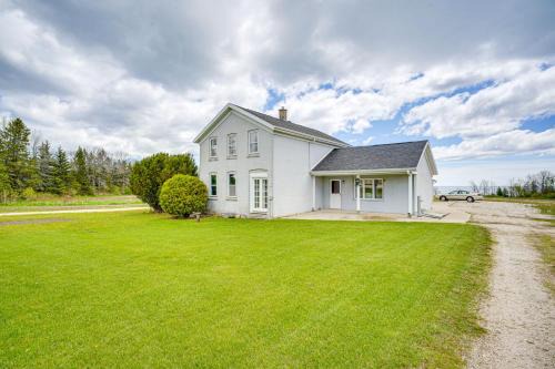 Pet Friendly Home on 15 acres - Lake Michigan