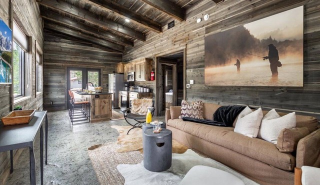 Pet Friendly Home! Pheasant Tail Villa | Cozy Cabin | World-Class Fishing | Fire Pit | BBQ