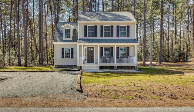 Pet-Friendly Home: Spacious Yard + Community Perks