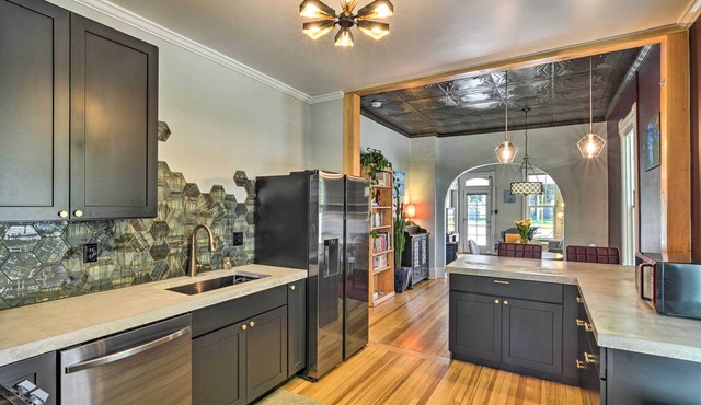Pet-Friendly Home w/Patio in Downtown Salida