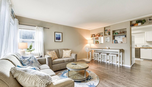 Pet-Friendly Hoquiam Cottage Near River Access!