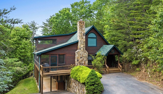 Pet Friendly, Hot tub, Pool Table, Near Hiking Trails, Lake, River