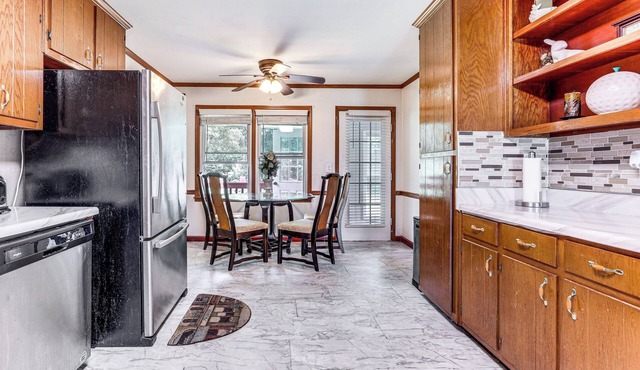 Pet-friendly House w/Deck in Lawrenceville