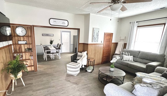 Pet friendly house with 3 king beds and fenced in back yard.